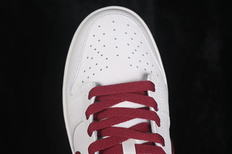 All categories Nk SB Dunk series Nk SB Dunk Low low-top sneakers Nike SB Dunk Low white red low-top casual sneakers HF5441-008